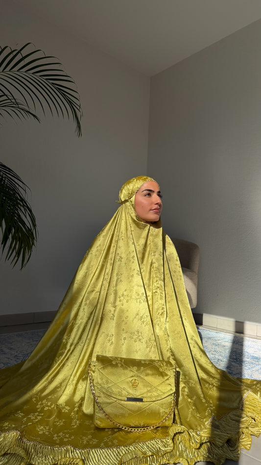 Fuji Prayer Outfit | Green