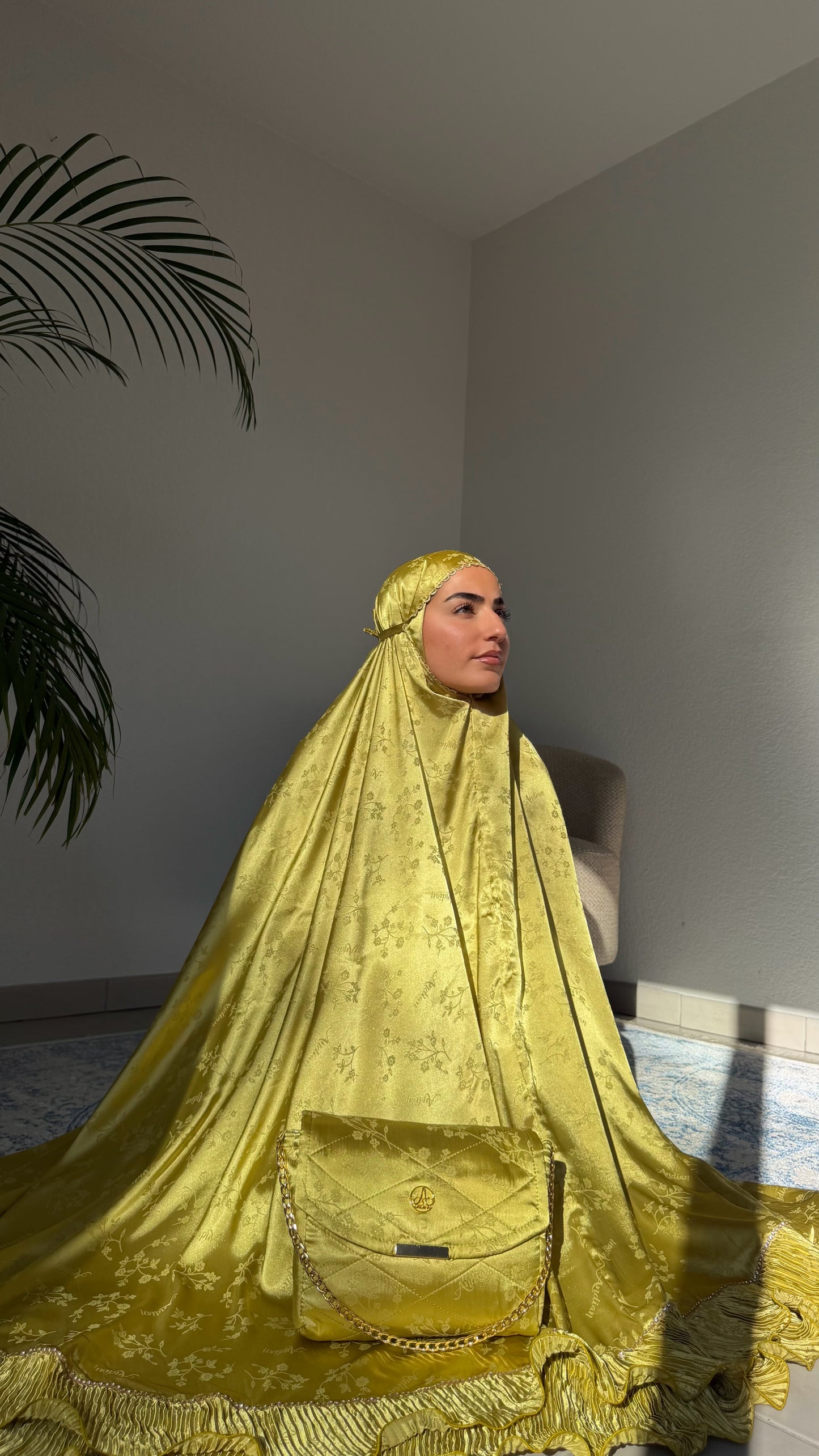 Fuji Prayer Outfit | Green