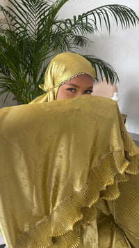 Fuji Prayer Outfit | Green